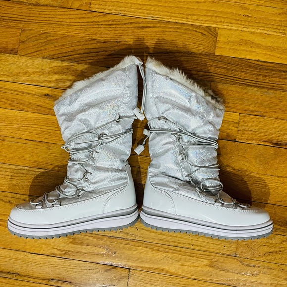 Khombu Girl Snow boots NIB - Picture 2 of 7